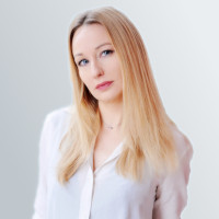 dr. Tina Čok