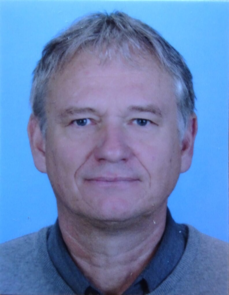 dr. Vojko Pavlin